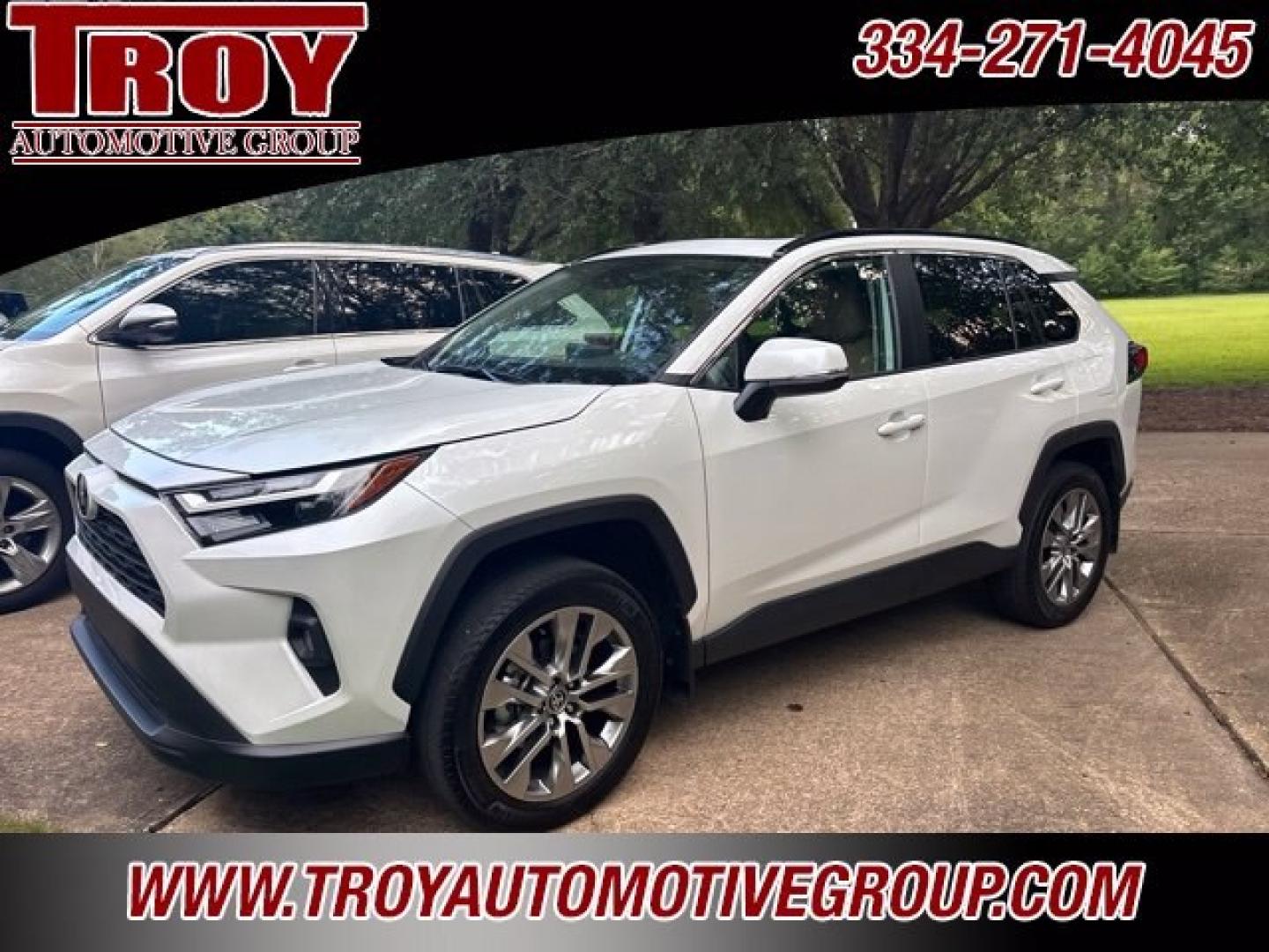 2025 Pearl /Nutmeg Toyota RAV4 XLE Premium (2T3C1RFVXSW) with an 2.5L 4-Cylinder DOHC Dual VVT-i engine, Automatic transmission, located at 6812 Atlanta Hwy, Montgomery, AL, 36117, (334) 271-4045, 32.382118, -86.178673 - 1-Local Owner Trade In!!<br>Sunroof!!<br>Navigation!!<br>2-Master Remote Keys!<br>Like New!- Photo#2