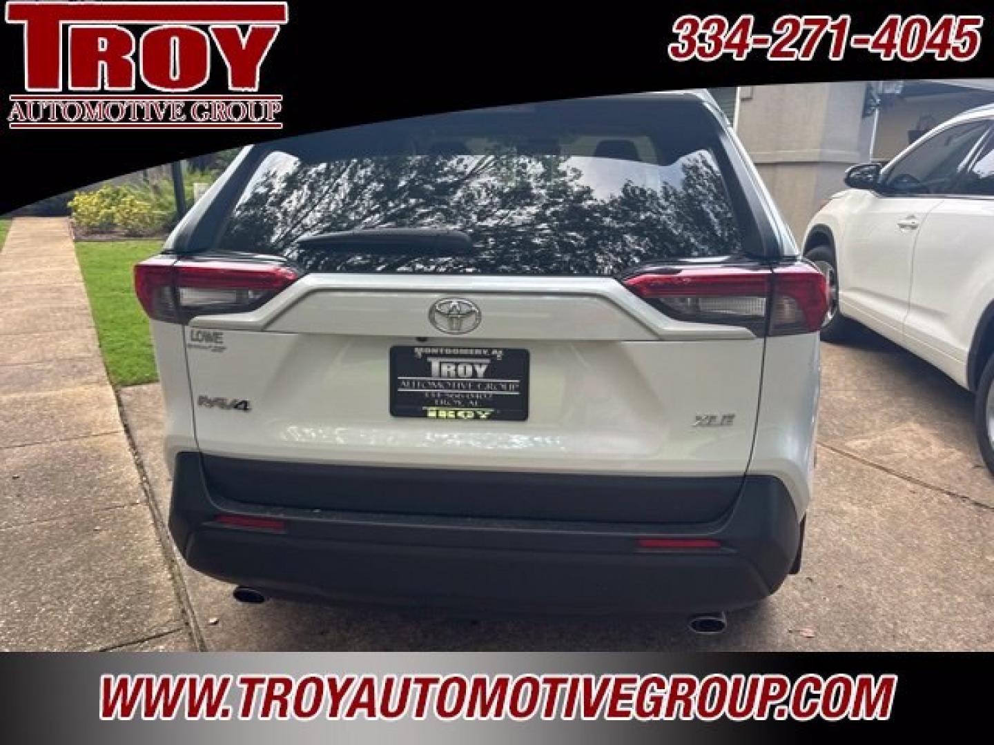 2025 Pearl /Nutmeg Toyota RAV4 XLE Premium (2T3C1RFVXSW) with an 2.5L 4-Cylinder DOHC Dual VVT-i engine, Automatic transmission, located at 6812 Atlanta Hwy, Montgomery, AL, 36117, (334) 271-4045, 32.382118, -86.178673 - 1-Local Owner Trade In!!<br>Sunroof!!<br>Navigation!!<br>2-Master Remote Keys!<br>Like New!- Photo#7