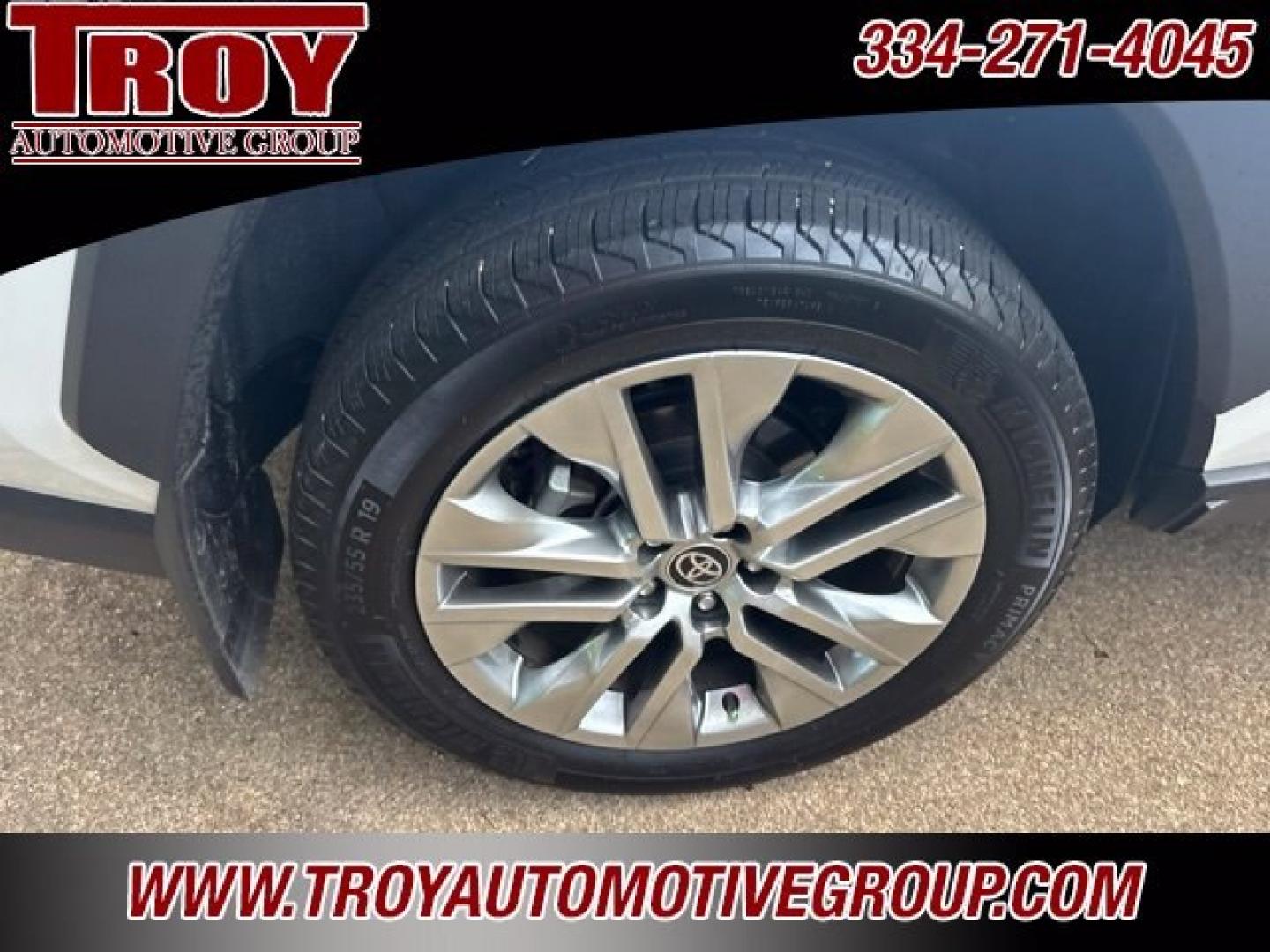2025 Pearl /Nutmeg Toyota RAV4 XLE Premium (2T3C1RFVXSW) with an 2.5L 4-Cylinder DOHC Dual VVT-i engine, Automatic transmission, located at 6812 Atlanta Hwy, Montgomery, AL, 36117, (334) 271-4045, 32.382118, -86.178673 - 1-Local Owner Trade In!!<br>Sunroof!!<br>Navigation!!<br>2-Master Remote Keys!<br>Like New!- Photo#30