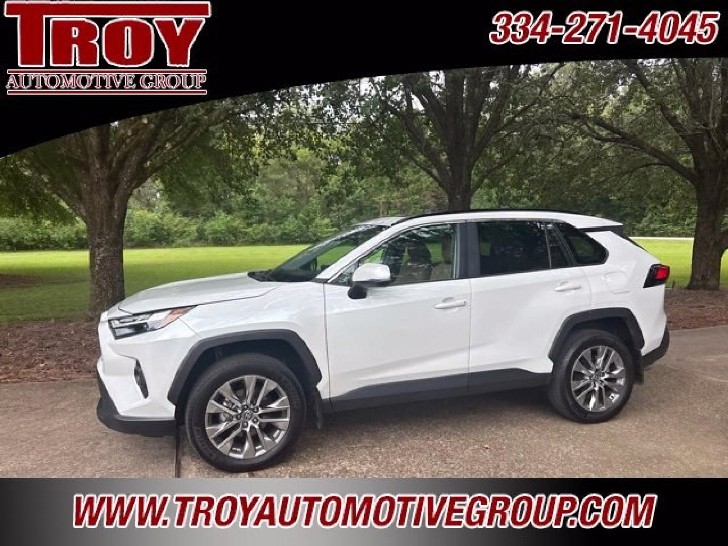 2025 Pearl /Nutmeg Toyota RAV4 XLE Premium (2T3C1RFVXSW) with an 2.5L 4-Cylinder DOHC Dual VVT-i engine, Automatic transmission, located at 6812 Atlanta Hwy, Montgomery, AL, 36117, (334) 271-4045, 32.382118, -86.178673 - 1-Local Owner Trade In!!<br>Sunroof!!<br>Navigation!!<br>2-Master Remote Keys!<br>Like New!- Photo#1