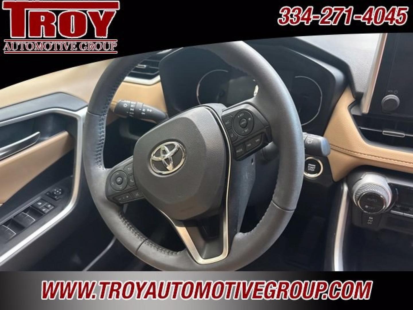 2025 Pearl /Nutmeg Toyota RAV4 XLE Premium (2T3C1RFVXSW) with an 2.5L 4-Cylinder DOHC Dual VVT-i engine, Automatic transmission, located at 6812 Atlanta Hwy, Montgomery, AL, 36117, (334) 271-4045, 32.382118, -86.178673 - 1-Local Owner Trade In!!<br>Sunroof!!<br>Navigation!!<br>2-Master Remote Keys!<br>Like New!- Photo#21