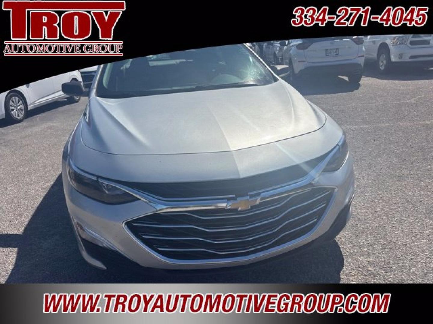 2022 Silver Ice Metallic /Dark Atmosphere/ Medium Ash Gray Chevrolet Malibu LS (1G1ZC5ST0NF) with an 1.5L DOHC engine, CVT transmission, located at 6812 Atlanta Hwy, Montgomery, AL, 36117, (334) 271-4045, 32.382118, -86.178673 - Silver Ice Metallic 2022 Chevrolet Malibu LS FWD 1FL 1.5L DOHC CVT<br><br>Financing Available---Top Value for Trades.<br><br>29/36 City/Highway MPG- Photo#5