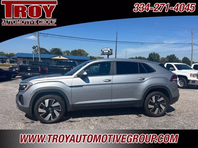 photo of 2024 Volkswagen Atlas Cross Sport 2.0T SE w/Technology