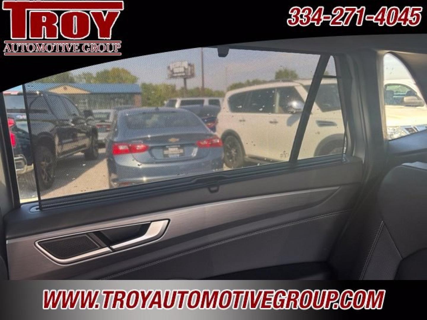 2024 Pure Gray /Titan Black Volkswagen Atlas Cross Sport 2.0T SE w/Technology (1V2JE2CA9RC) with an 2.0L TSI engine, Automatic transmission, located at 6812 Atlanta Hwy, Montgomery, AL, 36117, (334) 271-4045, 32.382118, -86.178673 - Tow Package!<br>1-Owner!!<br>Sunroof<br>Back Up Camera!!<br>Heated/Cooled Seats!!- Photo#25