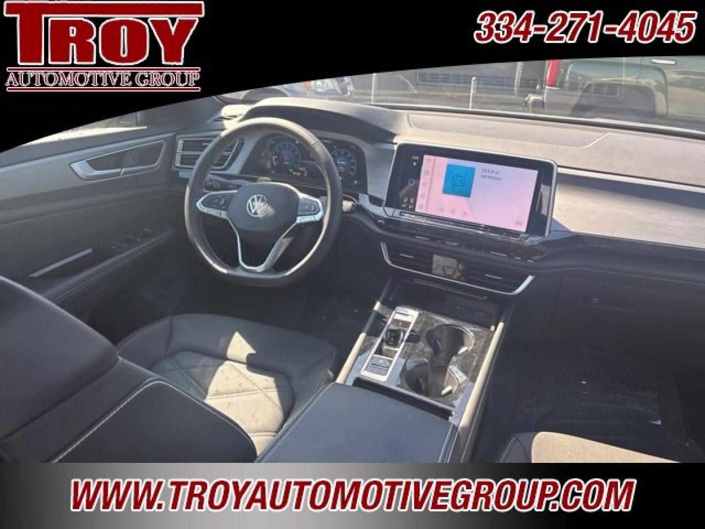 2024 Pure Gray /Titan Black Volkswagen Atlas Cross Sport 2.0T SE w/Technology (1V2JE2CA9RC) with an 2.0L TSI engine, Automatic transmission, located at 6812 Atlanta Hwy, Montgomery, AL, 36117, (334) 271-4045, 32.382118, -86.178673 - Tow Package!<br>1-Owner!!<br>Sunroof<br>Back Up Camera!!<br>Heated/Cooled Seats!!- Photo#34