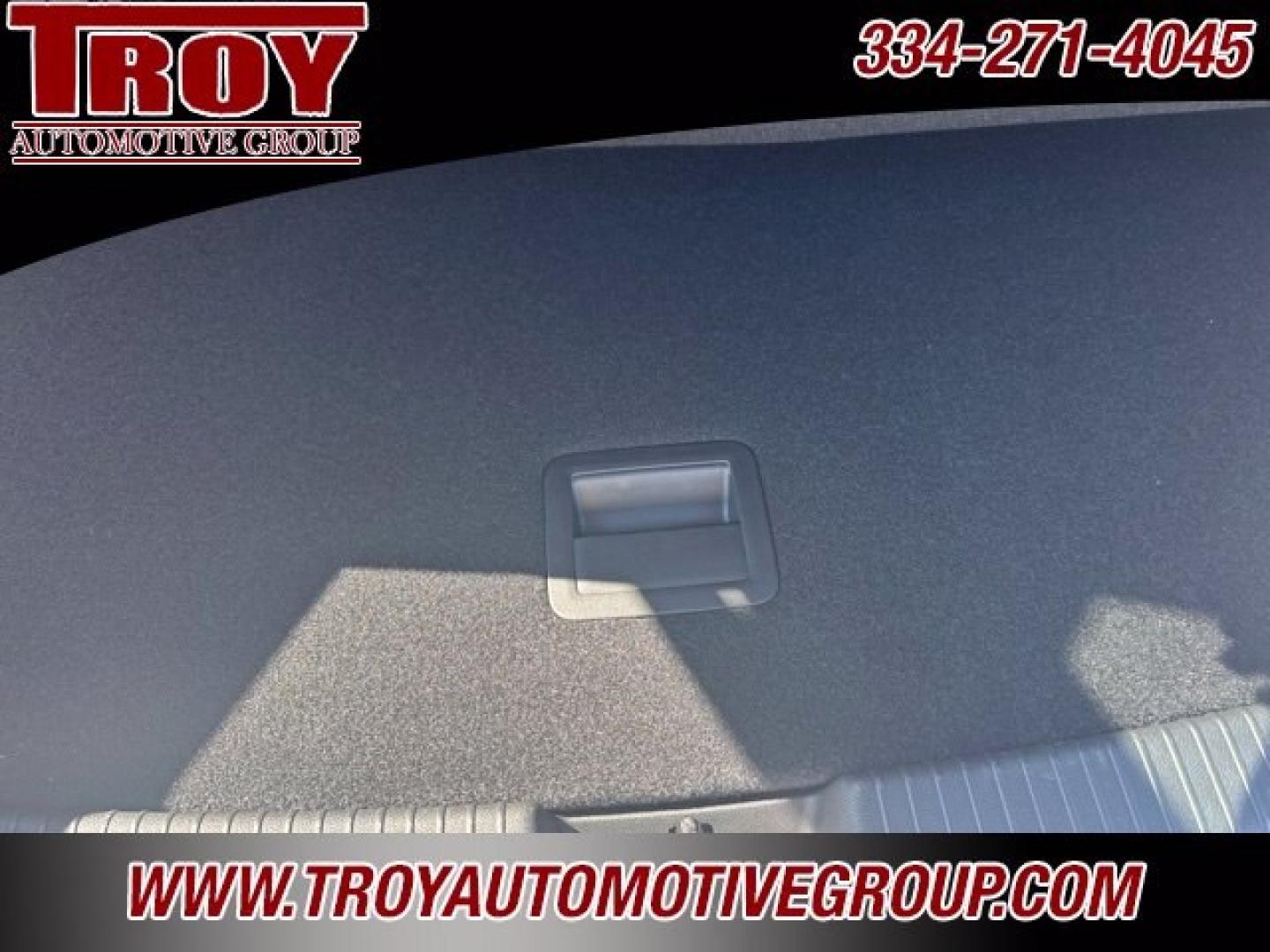 2024 Pure Gray /Titan Black Volkswagen Atlas Cross Sport 2.0T SE w/Technology (1V2JE2CA9RC) with an 2.0L TSI engine, Automatic transmission, located at 6812 Atlanta Hwy, Montgomery, AL, 36117, (334) 271-4045, 32.382118, -86.178673 - Tow Package!<br>1-Owner!!<br>Sunroof<br>Back Up Camera!!<br>Heated/Cooled Seats!!- Photo#38