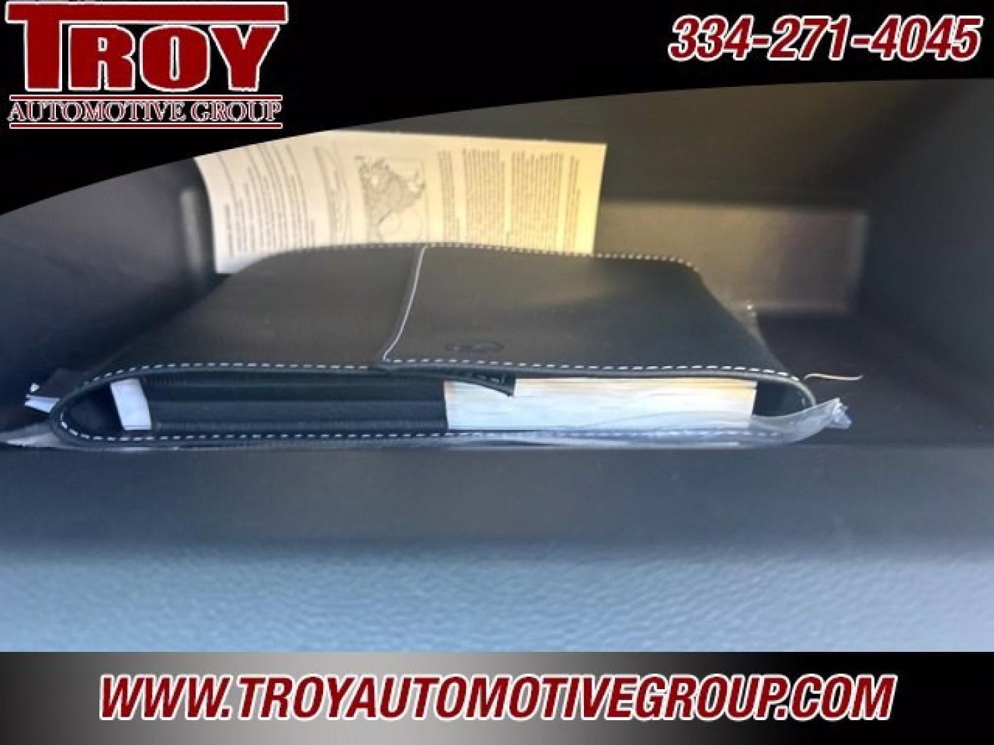 2024 Pure Gray /Titan Black Volkswagen Atlas Cross Sport 2.0T SE w/Technology (1V2JE2CA9RC) with an 2.0L TSI engine, Automatic transmission, located at 6812 Atlanta Hwy, Montgomery, AL, 36117, (334) 271-4045, 32.382118, -86.178673 - Tow Package!<br>1-Owner!!<br>Sunroof<br>Back Up Camera!!<br>Heated/Cooled Seats!!- Photo#46