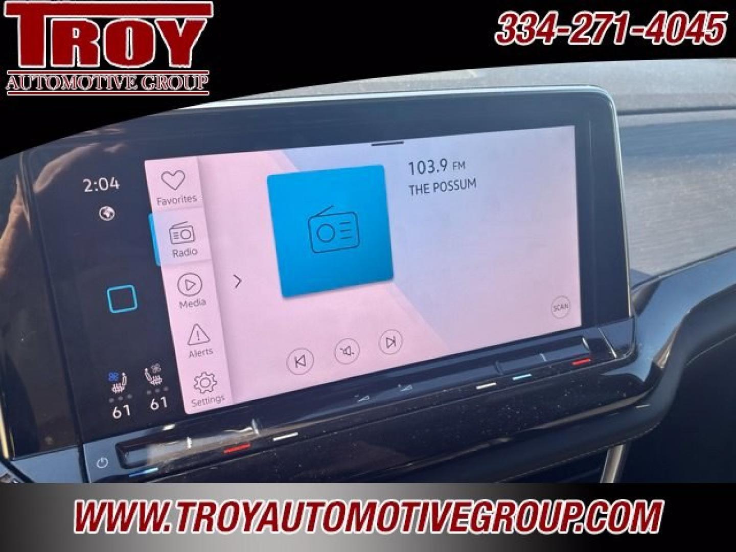 2024 Pure Gray /Titan Black Volkswagen Atlas Cross Sport 2.0T SE w/Technology (1V2JE2CA9RC) with an 2.0L TSI engine, Automatic transmission, located at 6812 Atlanta Hwy, Montgomery, AL, 36117, (334) 271-4045, 32.382118, -86.178673 - Tow Package!<br>1-Owner!!<br>Sunroof<br>Back Up Camera!!<br>Heated/Cooled Seats!!- Photo#52