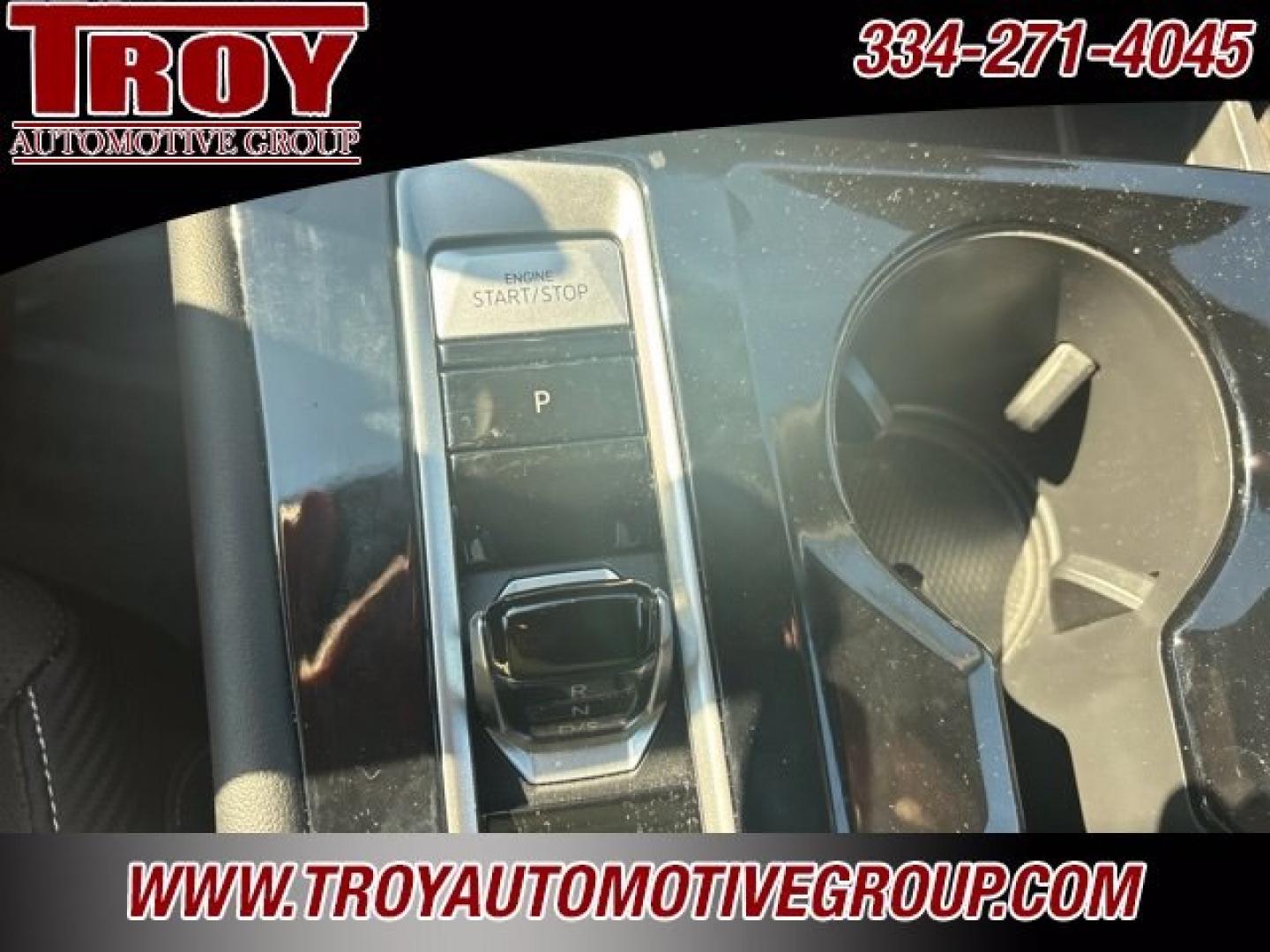 2024 Pure Gray /Titan Black Volkswagen Atlas Cross Sport 2.0T SE w/Technology (1V2JE2CA9RC) with an 2.0L TSI engine, Automatic transmission, located at 6812 Atlanta Hwy, Montgomery, AL, 36117, (334) 271-4045, 32.382118, -86.178673 - Tow Package!<br>1-Owner!!<br>Sunroof<br>Back Up Camera!!<br>Heated/Cooled Seats!!- Photo#54