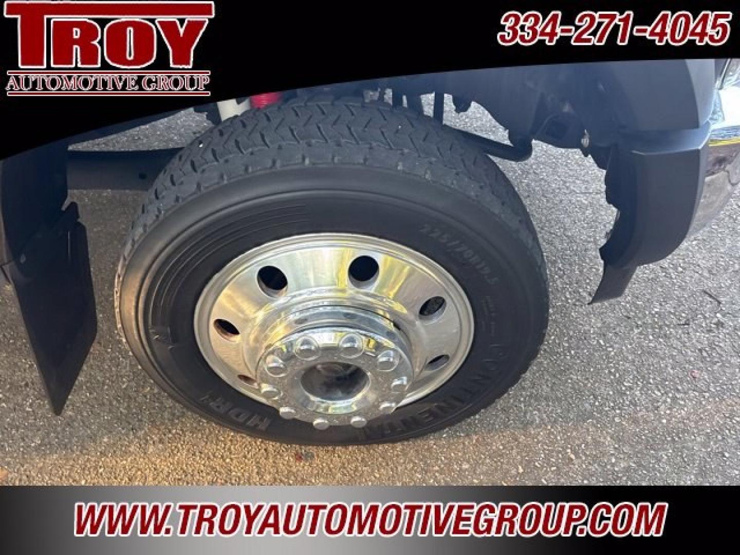 2017 Shadow Black /Medium Earth Gray Ford F-450SD XL (1FT8W4DT2HE) with an Power Stroke 6.7L V8 DI 32V OHV Turbodiesel engine, Automatic transmission, located at 6812 Atlanta Hwy, Montgomery, AL, 36117, (334) 271-4045, 32.382118, -86.178673 - FX4 Package!!<br>2-Master Remote Start Keys!!<br>Back Up Camera!<br>Spray N Bed Liner!!<br>- Photo#17