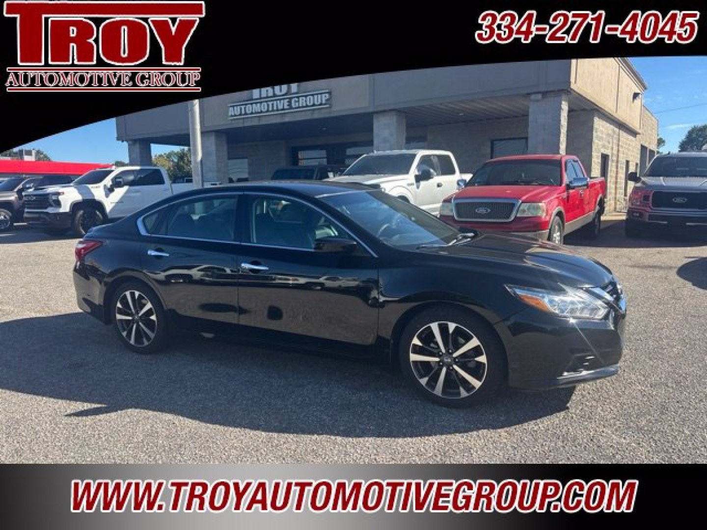 2016 Super Black /Charcoal Nissan Altima 2.5 SR (1N4AL3AP8GC) with an 2.5L 4-Cylinder DOHC 16V engine, CVT transmission, located at 6812 Atlanta Hwy, Montgomery, AL, 36117, (334) 271-4045, 32.382118, -86.178673 - Super Black Clearcoat 2016 Nissan Altima 2.5 SR FWD 2.5L 4-Cylinder DOHC 16V CVT with Xtronic<br><br>Financing Available---Top Value for Trades.<br><br>26/37 City/Highway MPG<br><br><br>Awards:<br> * 2016 KBB.com 10 Best Sedans Under $25,000- Photo#0