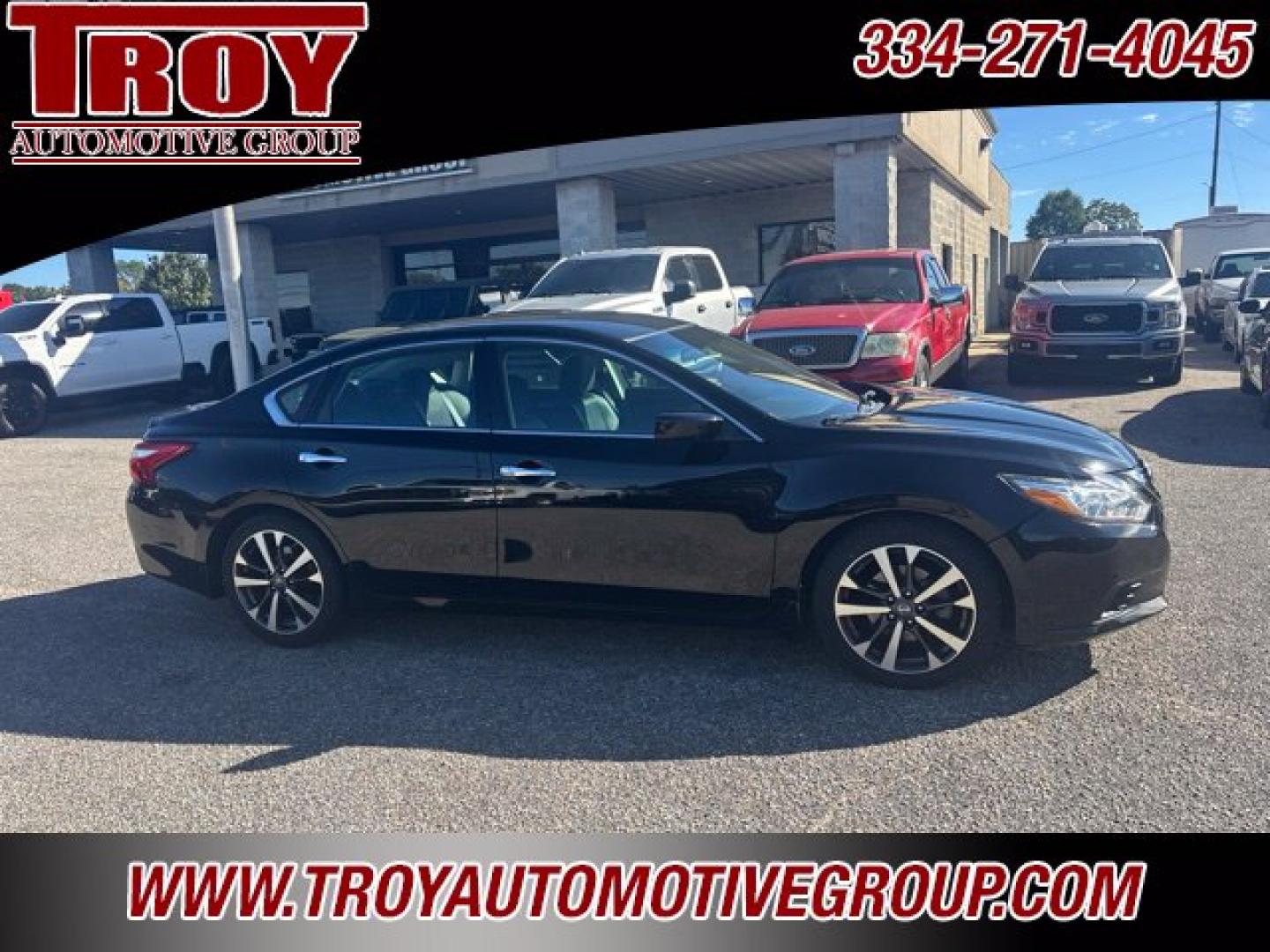 2016 Super Black /Charcoal Nissan Altima 2.5 SR (1N4AL3AP8GC) with an 2.5L 4-Cylinder DOHC 16V engine, CVT transmission, located at 6812 Atlanta Hwy, Montgomery, AL, 36117, (334) 271-4045, 32.382118, -86.178673 - Super Black Clearcoat 2016 Nissan Altima 2.5 SR FWD 2.5L 4-Cylinder DOHC 16V CVT with Xtronic<br><br>Financing Available---Top Value for Trades.<br><br>26/37 City/Highway MPG<br><br><br>Awards:<br> * 2016 KBB.com 10 Best Sedans Under $25,000- Photo#1