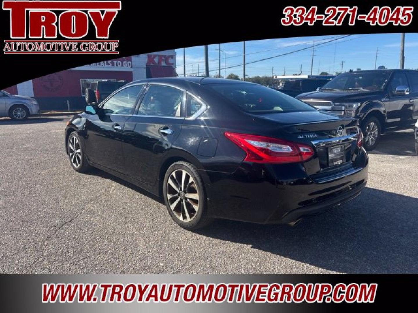 2016 Super Black /Charcoal Nissan Altima 2.5 SR (1N4AL3AP8GC) with an 2.5L 4-Cylinder DOHC 16V engine, CVT transmission, located at 6812 Atlanta Hwy, Montgomery, AL, 36117, (334) 271-4045, 32.382118, -86.178673 - Super Black Clearcoat 2016 Nissan Altima 2.5 SR FWD 2.5L 4-Cylinder DOHC 16V CVT with Xtronic<br><br>Financing Available---Top Value for Trades.<br><br>26/37 City/Highway MPG<br><br><br>Awards:<br> * 2016 KBB.com 10 Best Sedans Under $25,000- Photo#5