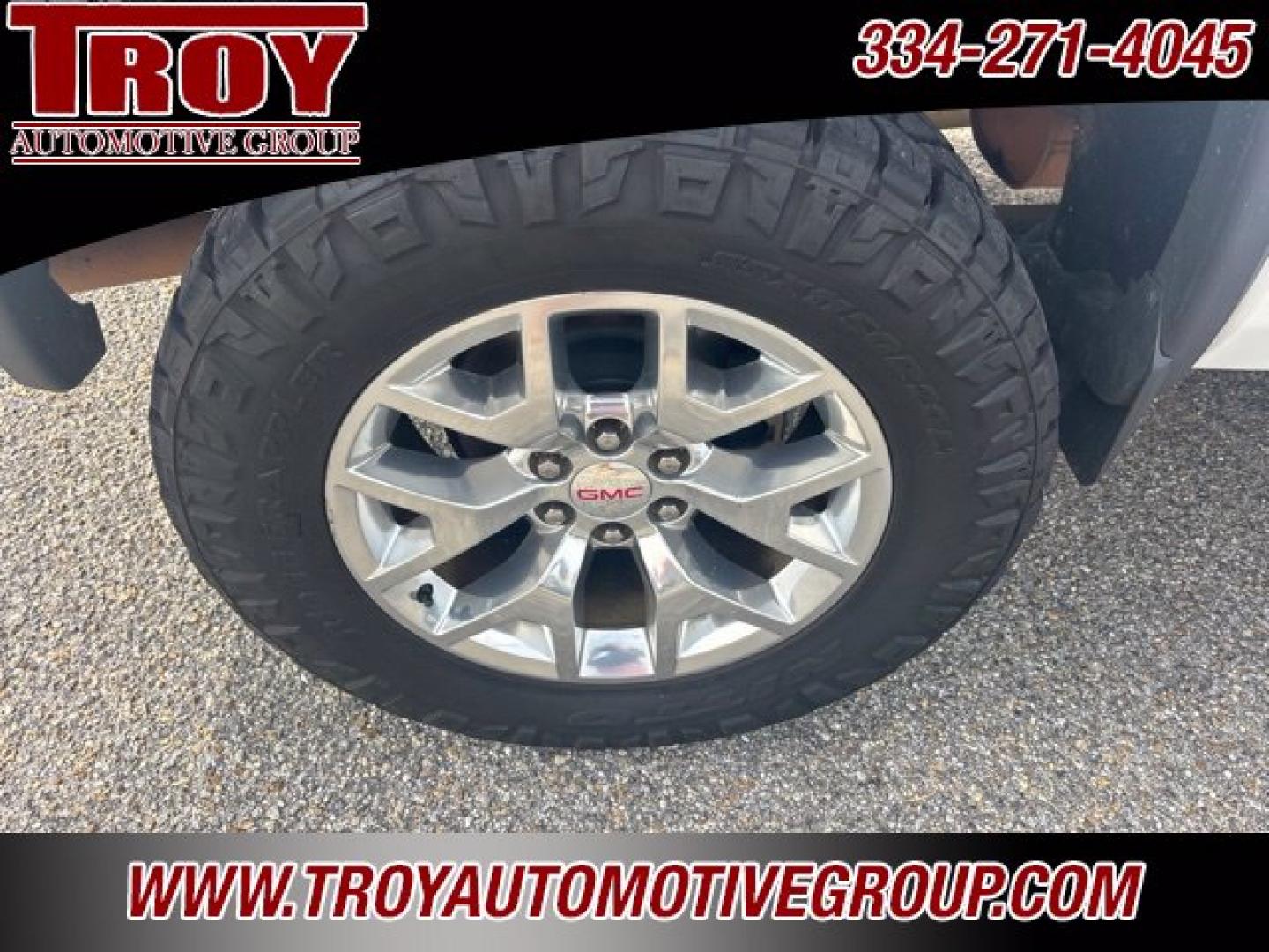 2018 Summit White /Cocoa/Dune GMC Sierra 1500 SLT (3GTU2NEC9JG) with an EcoTec3 5.3L V8 engine, Automatic transmission, located at 6812 Atlanta Hwy, Montgomery, AL, 36117, (334) 271-4045, 32.382118, -86.178673 - Brush guard w/Winch and Light Bar!!<br>Leveled!! 35x12.50x20 Nitto ridge grappler!!<br>Heated /Cooled Seats!!<br>Tow Package!!<br>Summit White 2018 GMC Sierra 1500 SLT 4WD EcoTec3 5.3L V8 6-Speed Automatic Electronic with Overdrive<br><br>Financing Available---Top Value for Trades.- Photo#21