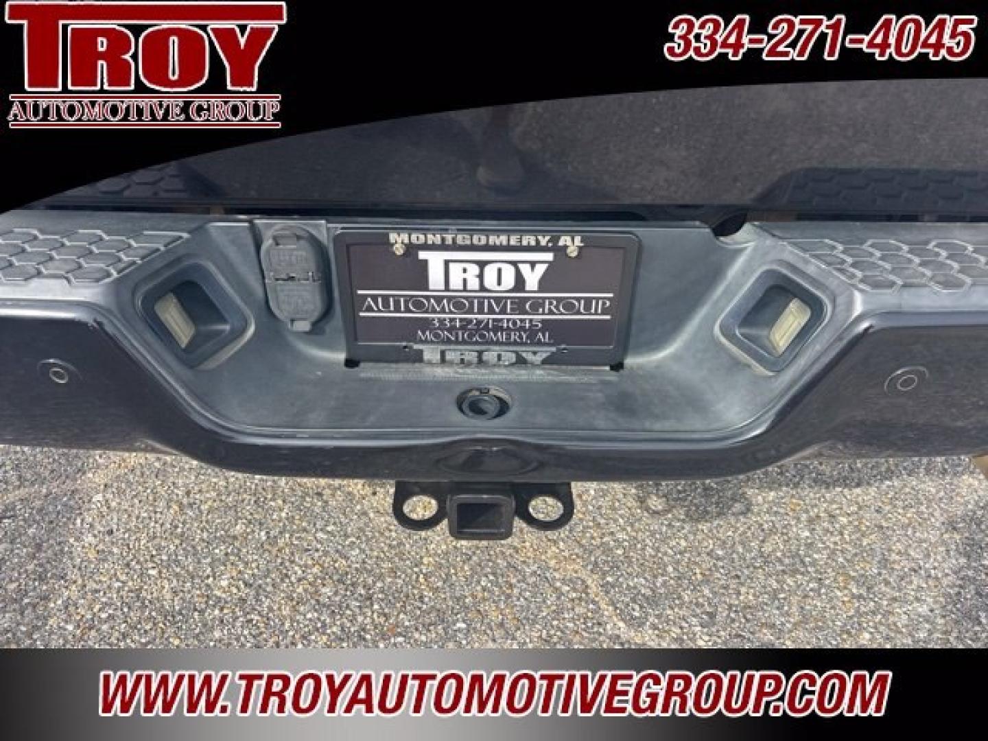 2019 Brilliant Black Crystal Pearlcoat /Diesel Gray/Black Ram 1500 Classic Big Horn (1C6RR7LT9KS) with an HEMI 5.7L V8 Multi Displacement VVT engine, Automatic transmission, located at 6812 Atlanta Hwy, Montgomery, AL, 36117, (334) 271-4045, 32.382118, -86.178673 - Recent Arrival!<br><br>Brilliant Black Crystal Pearlcoat 2019 Ram 1500 Classic Big Horn 4WD HEMI 5.7L V8 Multi Displacement VVT 8-Speed Automatic<br><br>Financing Available---Top Value for Trades.- Photo#13