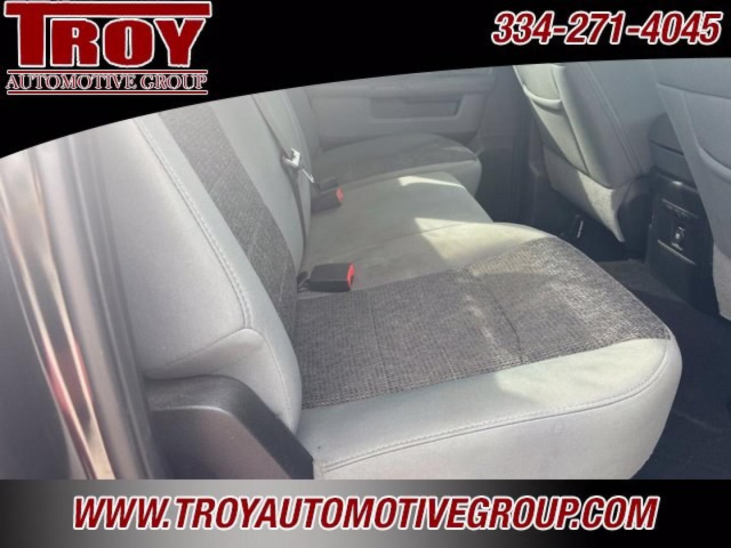 2019 Brilliant Black Crystal Pearlcoat /Diesel Gray/Black Ram 1500 Classic Big Horn (1C6RR7LT9KS) with an HEMI 5.7L V8 Multi Displacement VVT engine, Automatic transmission, located at 6812 Atlanta Hwy, Montgomery, AL, 36117, (334) 271-4045, 32.382118, -86.178673 - Recent Arrival!<br><br>Brilliant Black Crystal Pearlcoat 2019 Ram 1500 Classic Big Horn 4WD HEMI 5.7L V8 Multi Displacement VVT 8-Speed Automatic<br><br>Financing Available---Top Value for Trades.- Photo#22