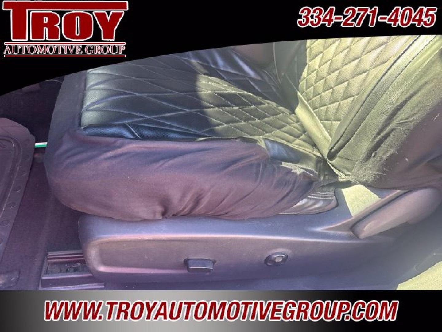 2013 Bright White /Dark Slate Gray Interior Dodge Challenger SXT (2C3CDYAG8DH) with an 3.6L V6 24V VVT engine, Automatic transmission, located at 6812 Atlanta Hwy, Montgomery, AL, 36117, (334) 271-4045, 32.382118, -86.178673 - Leather Seats!!<br>Custom Exhaust!!<br>Heated Seats!!- Photo#12