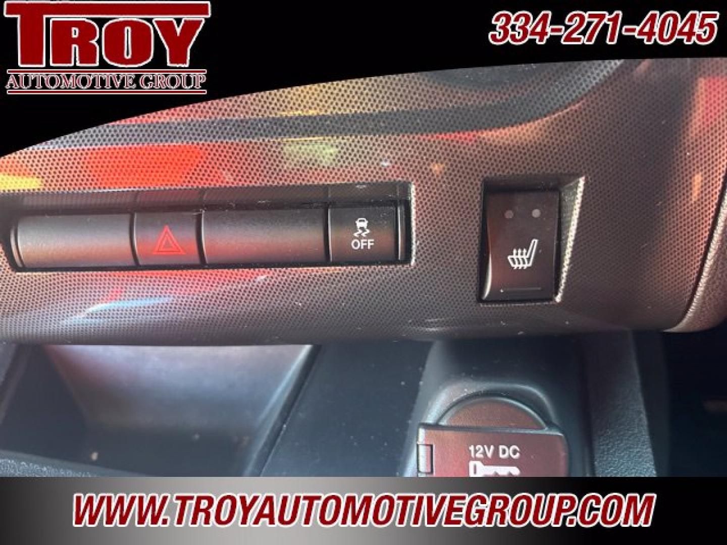 2013 Bright White /Dark Slate Gray Interior Dodge Challenger SXT (2C3CDYAG8DH) with an 3.6L V6 24V VVT engine, Automatic transmission, located at 6812 Atlanta Hwy, Montgomery, AL, 36117, (334) 271-4045, 32.382118, -86.178673 - Leather Seats!!<br>Custom Exhaust!!<br>Heated Seats!!- Photo#17