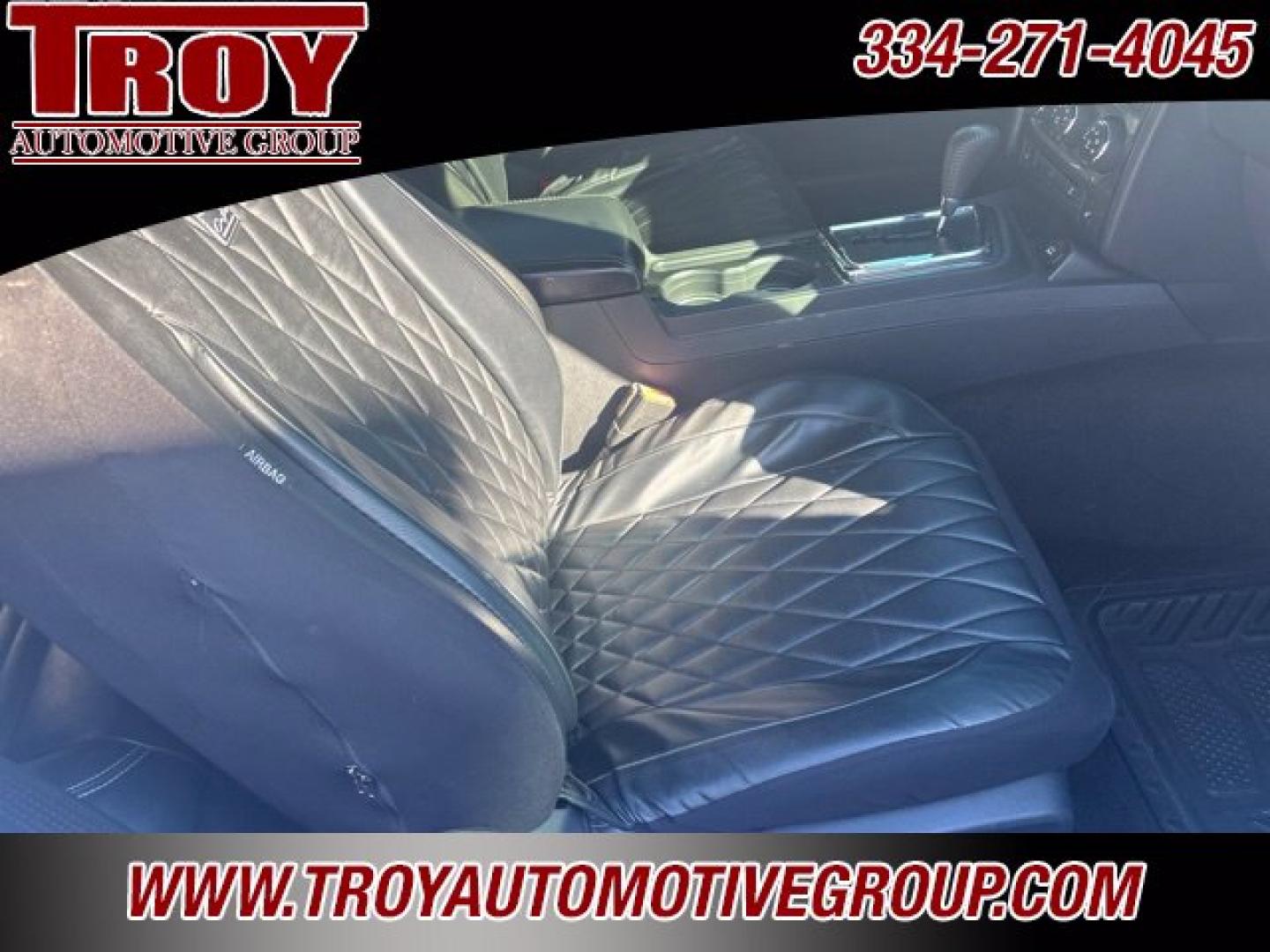 2013 Bright White /Dark Slate Gray Interior Dodge Challenger SXT (2C3CDYAG8DH) with an 3.6L V6 24V VVT engine, Automatic transmission, located at 6812 Atlanta Hwy, Montgomery, AL, 36117, (334) 271-4045, 32.382118, -86.178673 - Leather Seats!!<br>Custom Exhaust!!<br>Heated Seats!!- Photo#18