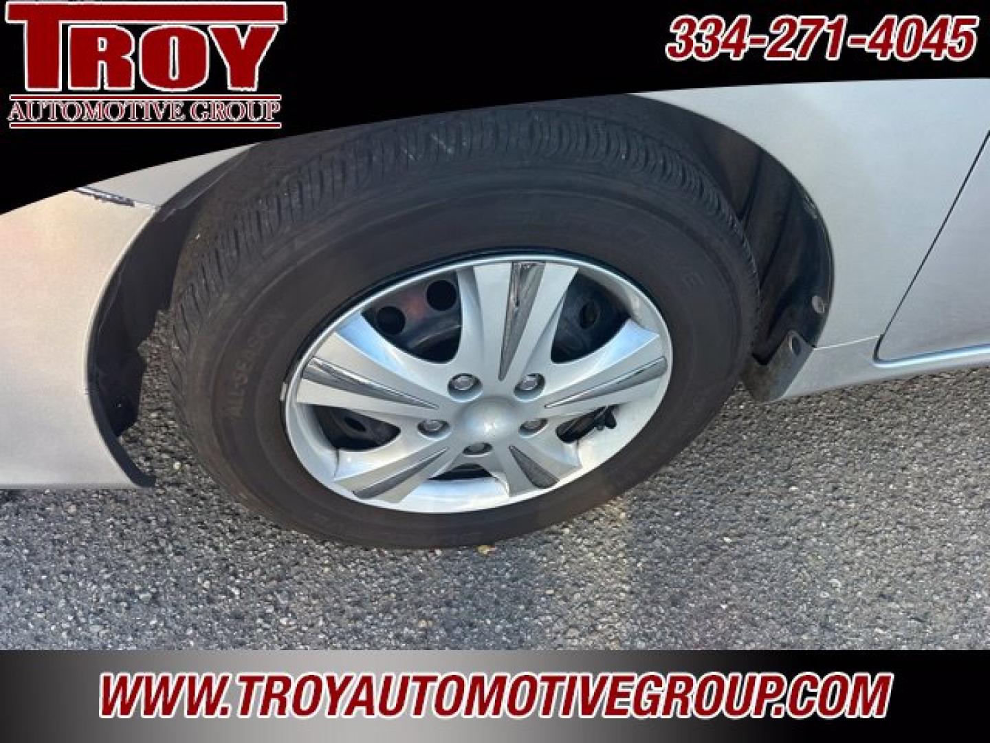 2011 Classic Silver Metallic /Ash Toyota Corolla LE (2T1BU4EE2BC) with an 1.8L I4 DOHC Dual VVT-i engine, Automatic transmission, located at 6812 Atlanta Hwy, Montgomery, AL, 36117, (334) 271-4045, 32.382118, -86.178673 - Recent Arrival!<br><br>Classic Silver Metallic 2011 Toyota Corolla LE FWD 1.8L I4 DOHC Dual VVT-i 4-Speed Automatic<br><br>Financing Available---Top Value for Trades.<br><br>26/34 City/Highway MPG<br><br><br>Awards:<br> * 2011 KBB.com 10 Best Used Cars Under $10,000 * 2011 KBB.com Brand Image Awa- Photo#6